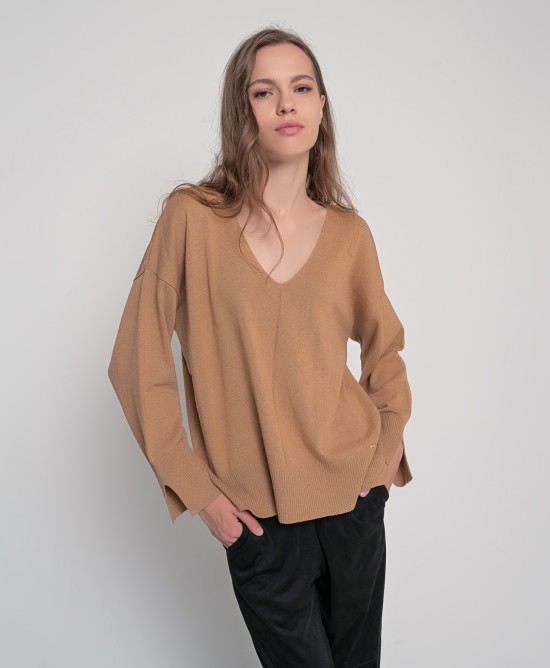 Πουλόβερ v-neck με βαμβάκι CAMEL